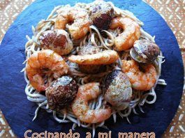 gulas con almejas y langostinos