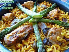fideua de pollo