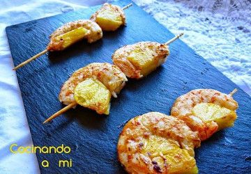 brochetas de langostinos