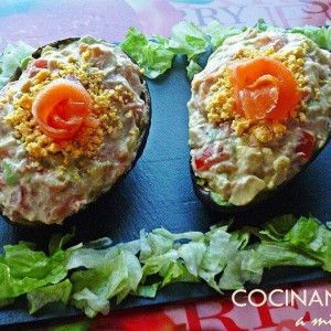 aguacates rellenos de salmon