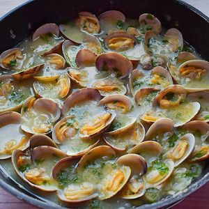 almejas en salsa