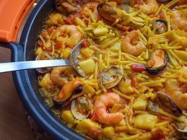 cazuela de fideos a la marinera