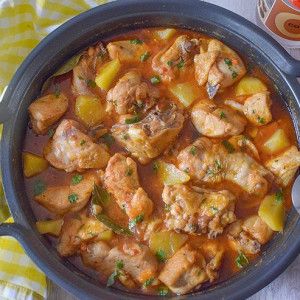 pollo guisado con patatas