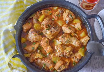 pollo guisado con patatas
