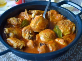 Cazuela de pollo a la cerveza con laurel, pan y cerveza