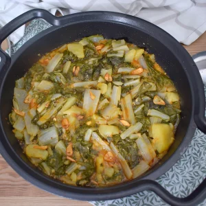 celgas con patatas recién hechas en cazuela con majado de comino y pimentón