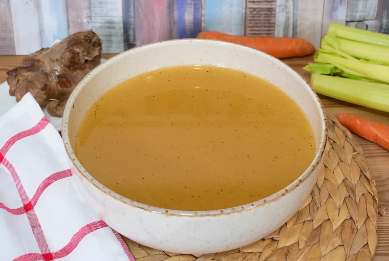 caldo de carne