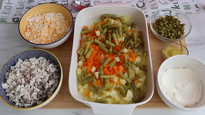 como hacer ensalada boeuf paso 2