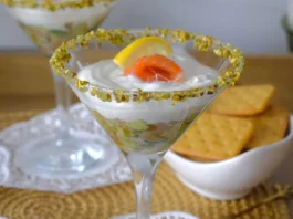 aperitivo de salmon y aguacate