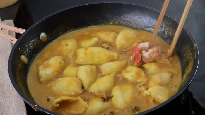 Chipirones y gambones en salsa de whisky 