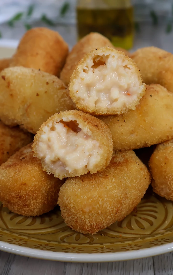 Receta de croquetas de merluza y gambas con bechamel casera paso a paso