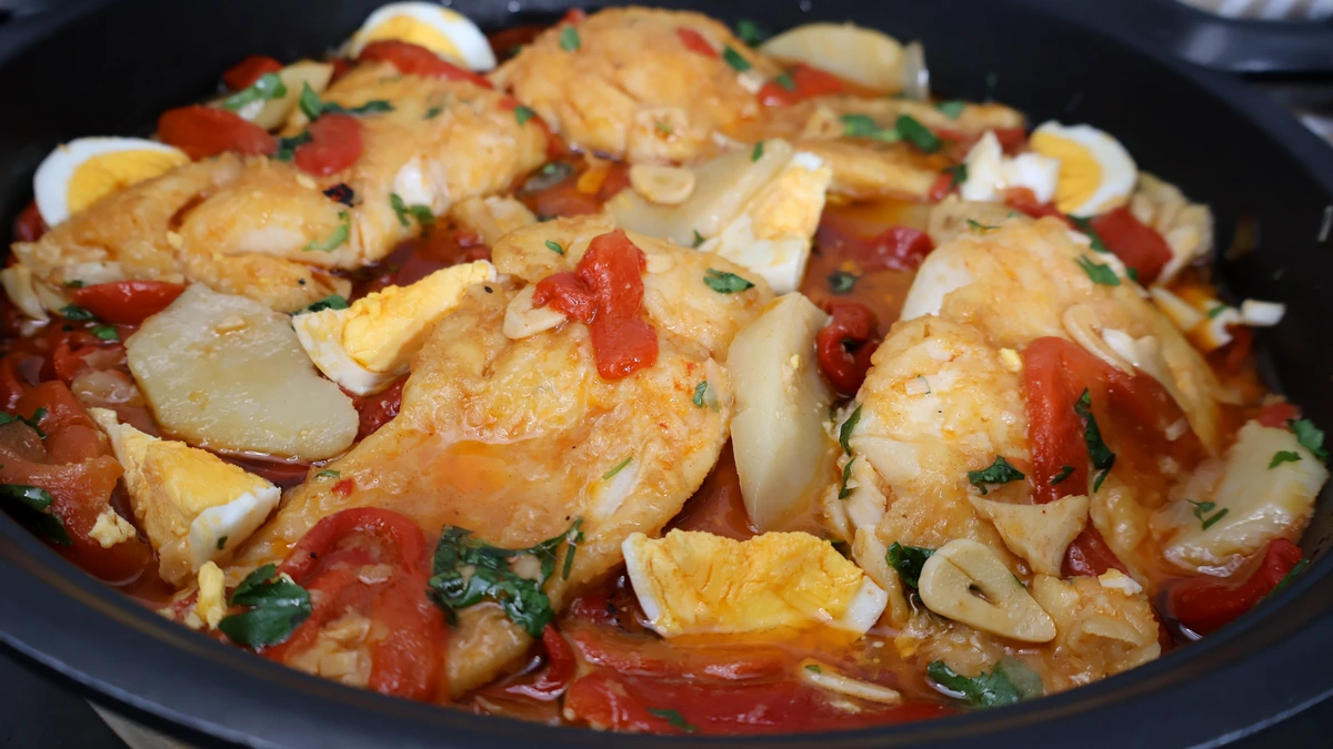 Imagen de bacalao a latranca tradicoional recién cocinado